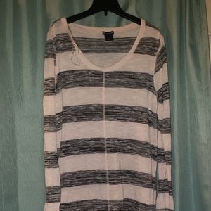 Light pink and grey long sleeve shirt XL